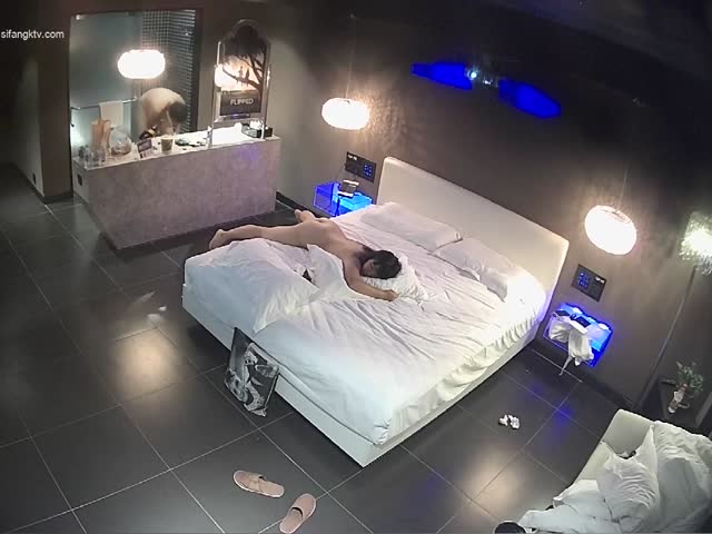 爆操模特身材超靓妹�