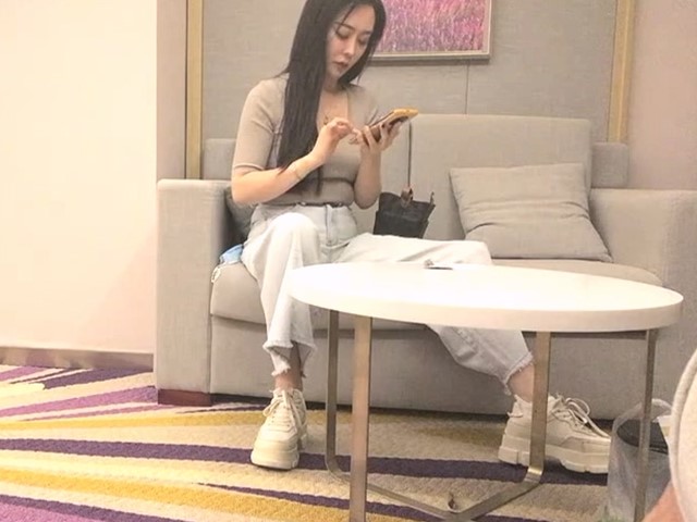 超清4K设备偷拍,极品美乳白又大,激情交合淫荡精彩�