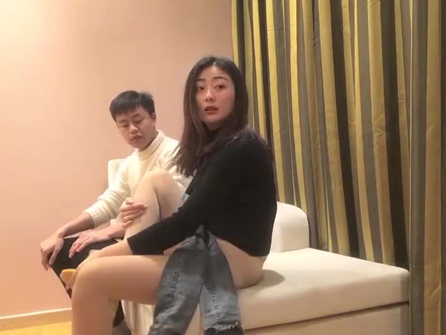 搞笑一哥操了两分钟就射了�