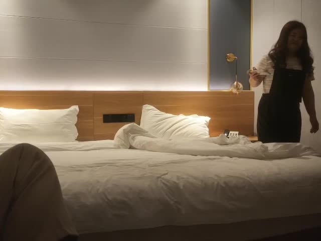 排骨小哥出征良家肉感肥臀骚妇…�