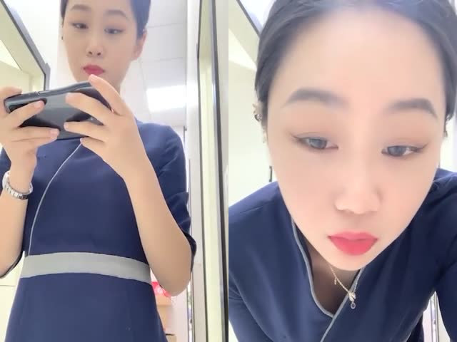 公司女前台上班期间兼职�