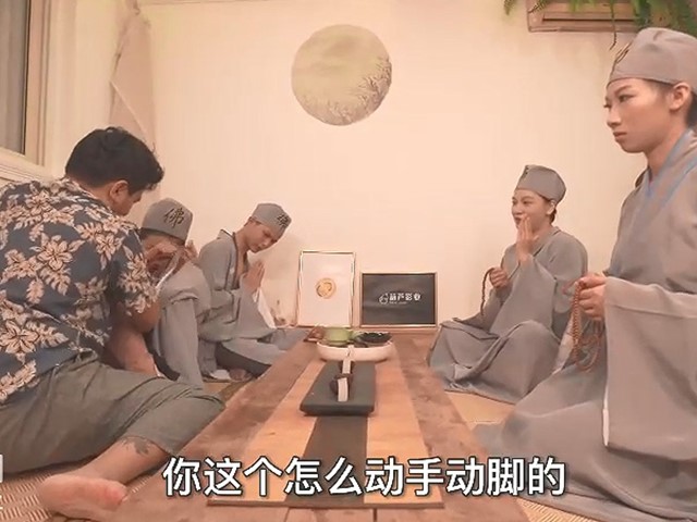 HUL-016-尼姑庵淫乱史�