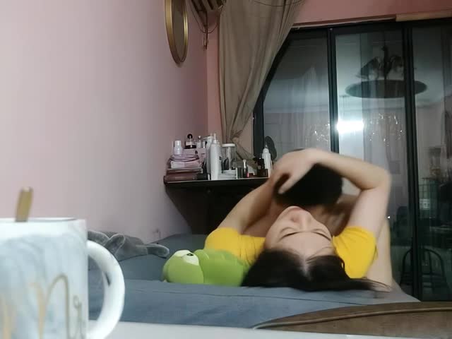 【爱约良家】开奥迪A6的单身少妇�