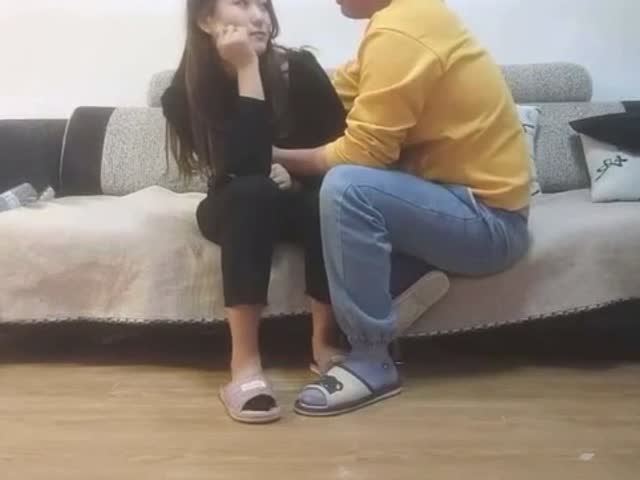 冒险雷探花,约炮微胖美少妇,奶子很大有点垂�
