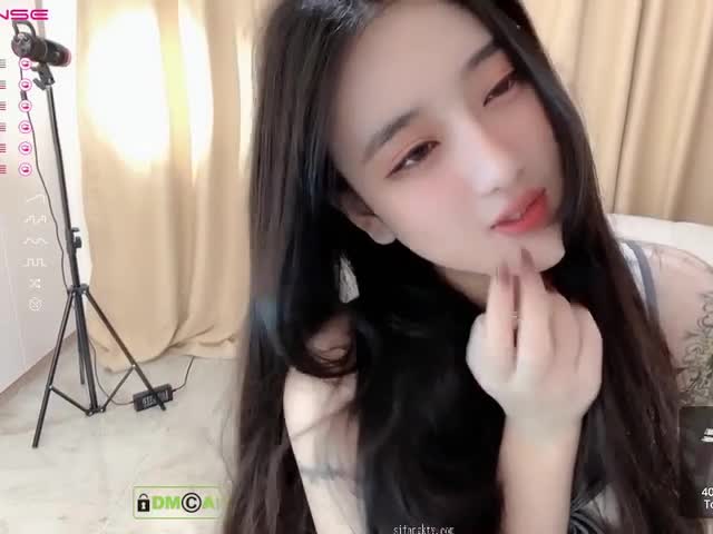 【stripchat精品】人气女神【qing_qq】最新整合大秀直播8