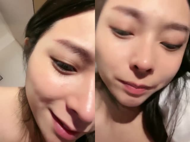 苗窕大奶美骚妇吃鸡挑逗老公激情啪啪...�