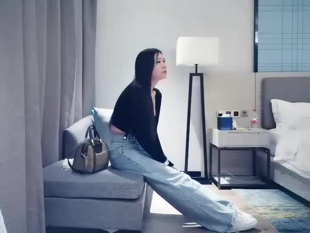 全国探花约了个丰满长发妹子啪啪�