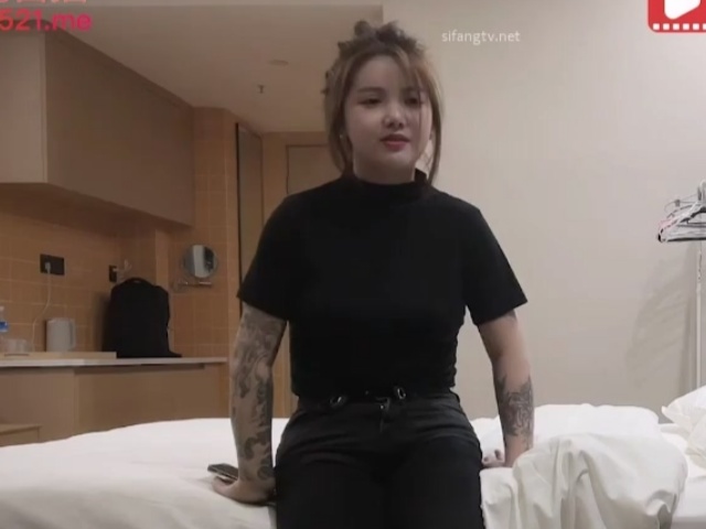 探花田伯光 - 约了个不爱穿胸衣的精神小妹胸又大又挺叫声超淫荡�