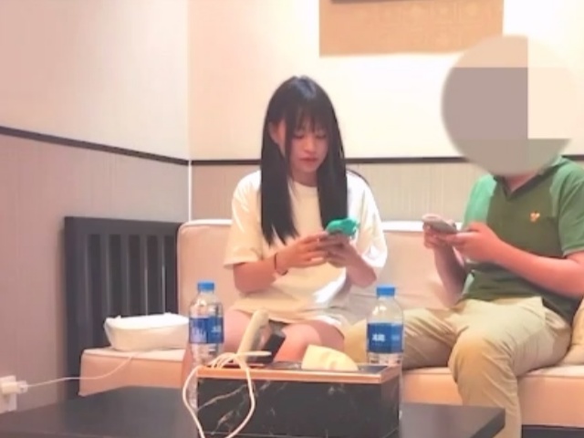 陆小凤- 探花偶遇小王心凌 口口声声说我可爱�