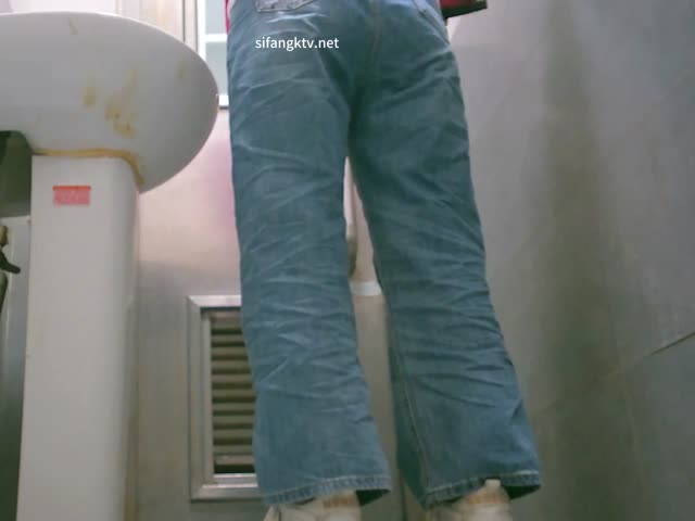 最新女厕后拍！（第三集)2 