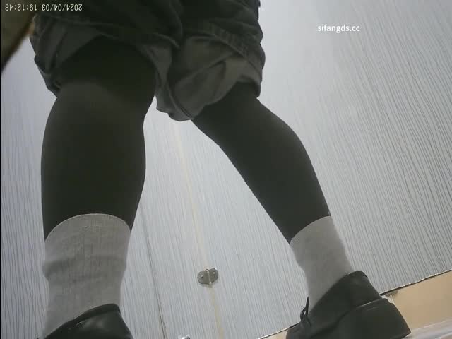 Movie_04_(【2024】--最新4K商场厕拍（52）3)  