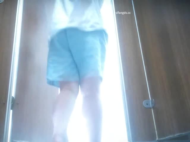 【超近厕拍】偷拍游乐城大屁股(13)3 