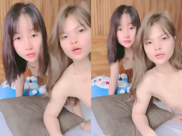 苗窕社会妹子淫声荡语撩骚互动,让闺蜜扣逼玩弄白浆直流…�