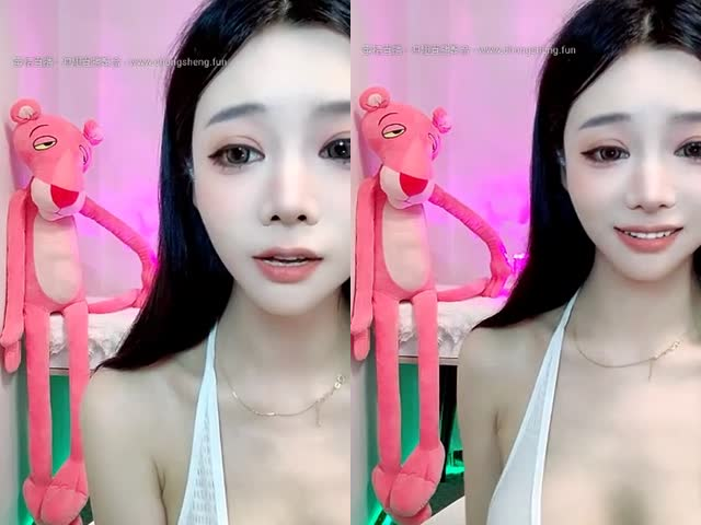 苗窕爆乳小妖精淫声荡语撩骚互动,近拍掰穴扣逼道具玩弄粉穴…�