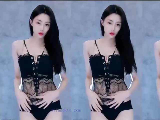 ✅斗鱼虎牙CC 白妖妖 定制大尺度骚舞，舌头舔等 新  �