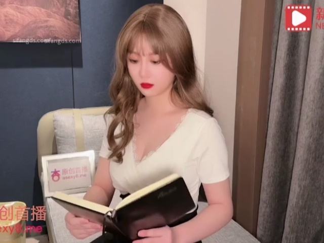美女秘书做错事用肉体乞求老板原谅 - 师师�