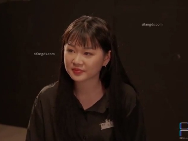 皇家华人RAS-0294美鲍女优初登场 超强床技让资深男优撑不住-魏乔安�