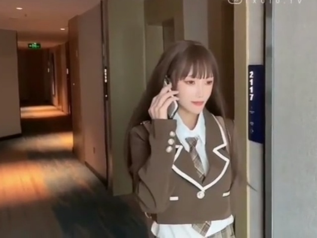 反差女神『井川里野』精液肉便器之调教白丝JK女大学生�