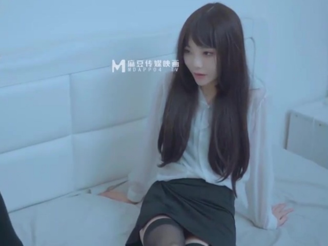 绝对领域LY-024屋内有人肉欲蒙生�