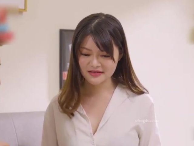 91制片厂 91KCM-129黑丝美腿女销售蜜汁肉穴服务-恩恩�