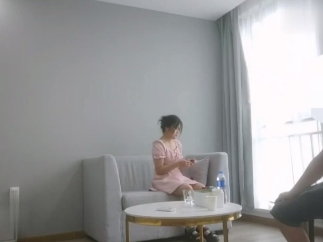 老王探花-刚被破处不久的18岁小姑娘�