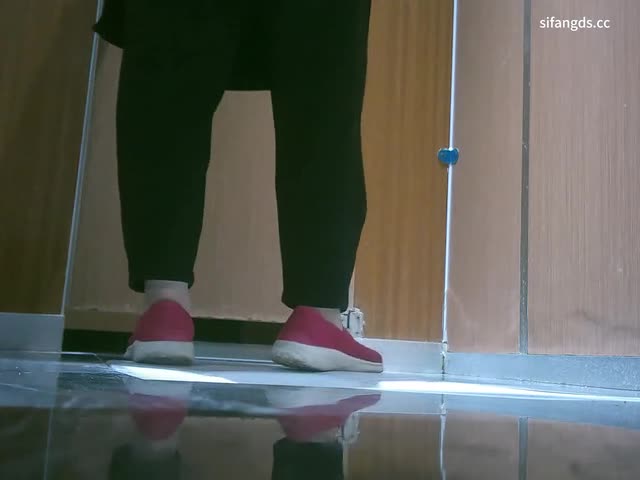 █4k高清█美食城女厕偷拍（6）3�