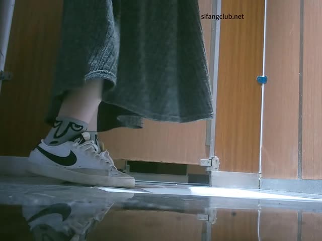 █4k高清█美食城女厕偷拍（4）2  �