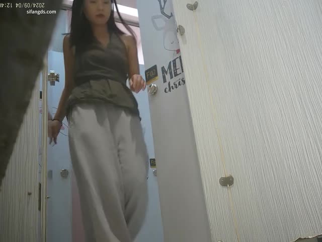 【2024】最新商场女厕偷拍 