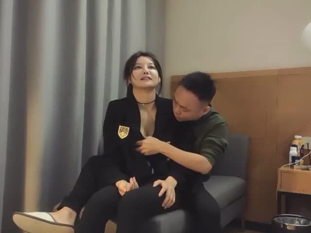 步宾探花�