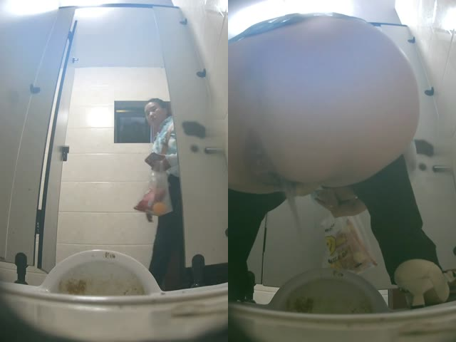 厕拍流出大学城附近女厕3�