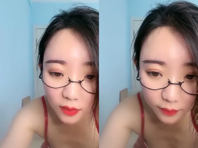 肥臀大奶欲姐淫声荡语撩骚互动,穿上黑丝近拍掰穴扣逼道具玩弄骚逼…�