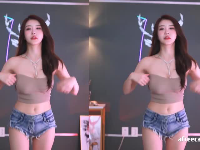 最新精选33V合集 时长015546 丝袜热裤 骚舞2  �
