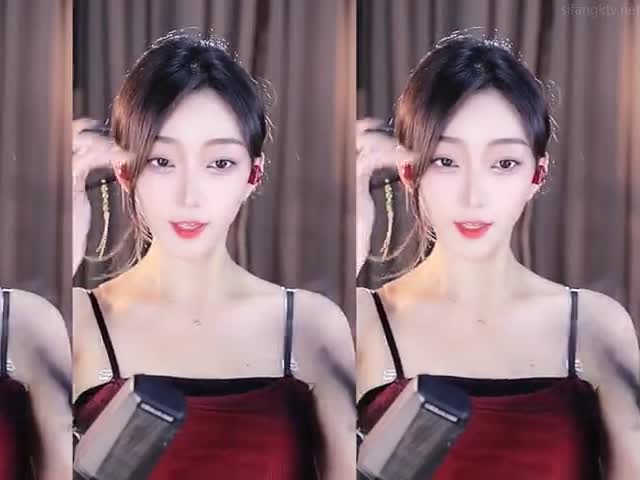 最新精选52V合集 时长054037 女神丝袜骚舞16 �