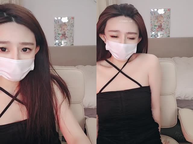 高跟黑丝爆乳小姐姐淫声荡语撩骚互动,近拍掰穴卖骚道具玩弄粉穴…�