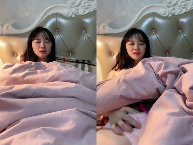 苗窕大奶小姐姐淫声荡语撩骚互动,近拍掰穴玩奶揉逼卖骚道具玩弄骚逼…�